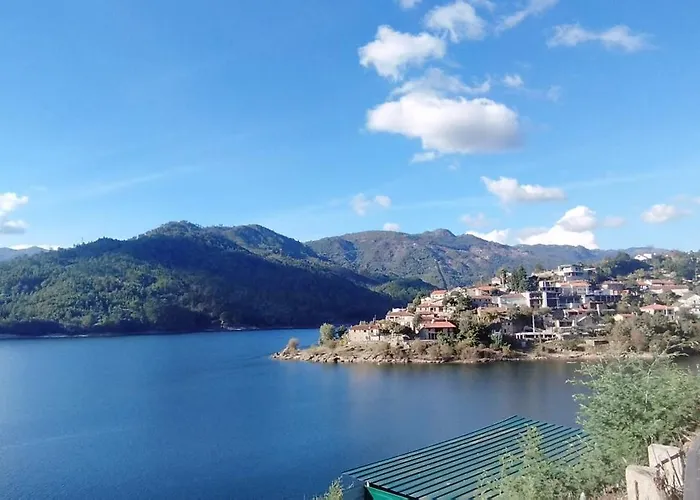 Casa vacanze Moradia 3 Quartos Com Piscina Partilhada No Geres Canicada Braga *