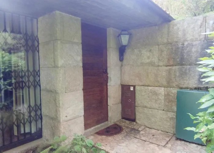 Moradia 3 Quartos Com Piscina Partilhada No Geres Canicada Braga 비에이라도미노