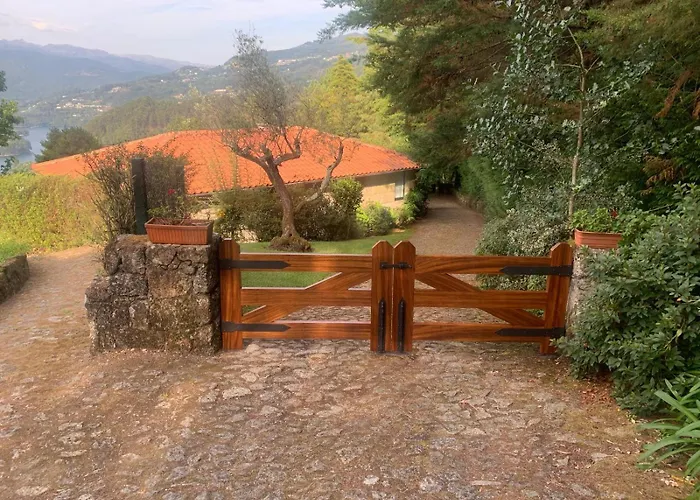 Moradia 3 Quartos Com Piscina Partilhada No Geres Canicada Braga Vieira do Minho